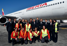 Iberia acerca la aviación a las nuevas generaciones de mujeres