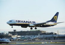 Ryanair se transforma en grupo con la compra de aerolíneas en quiebra