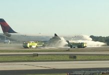 Avión de Delta aterriza de emergencia tras falla en motor