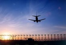 Avión de American Eagle se sale de la pista al aterrizar en las Bahamas