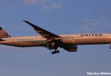 United Airlines elimina cobro por cambios de vuelos