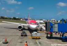 Reinicia operación aeropuerto de San Andrés tras paso de huracán
