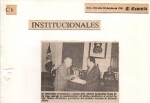 Academia de Historia Aeronáutica del Perú condecoró a Julian Palacin en 1991