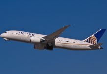 United incrementa vuelos a México