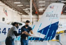 United Airlines inaugura academia de pilotos