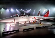 Se presenta el entrenador T-7A Red Hawk de Boeing para la USAF