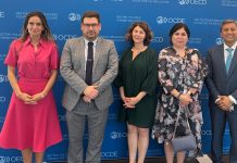 Banco Mundial se reunió con el Presidente del Indecopi Julián Palacin en Paris