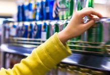 El Indecopi multó a Tambo por vender bebidas alcohólicas a menor de edad