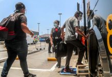 Indecopi pide a empresas de transporte respetar derechos de pasajeros ante bloqueo de vías