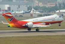 Entrega COMAC primer avión regional ARJ21