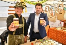 Presidente del Indecopi saludó la estrategia de posicionamiento de Oxapampa mediante el uso de la propiedad intelectual