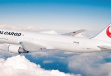 Japan Airlines introducirá sus primeros aviones carga en 13 años