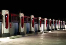 Ford llega a un acuerdo con Tesla para acceder a sus estaciones de recarga a partir de 2024