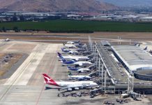 Chile y Arabia Saudita firman acuerdo que facilitará vuelos entre ambos países