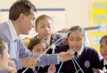 Las mejores frases, saludos y postales por el Día del Maestro en Perú