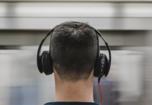 ¿Cómo protegernos de daños auditivos irreversibles con el uso de audífonos adecuados?