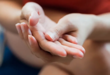 «Descubrimiento Prometedor: La Atención Plena, una Solución para las Conductas Repetitivas del Cuerpo»