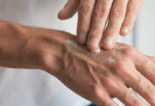 Cómo hacer un masaje de manos si se trabaja muchas horas en la computadora