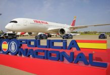 Iberia rinde homenaje al bicentenario de la Policía Nacional con su nuevo A350 Next