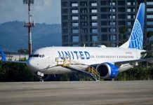 Un avión Boeing aterrizó en Oregón sin un panel externo