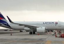 Latam Airlines anuncia la suspensión de los vuelos entre Perú y Venezuela
