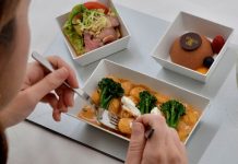 Iberia lanza el servicio «Gastrobar A Tu Asiento»