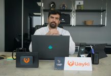 Peruano crea una biblioteca digital que funciona sin internet y es reconocido por el MIT