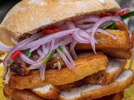 💥 ¡Sabor de domingo! Los mejores panes con chicharrón de Lima para este verano 2025