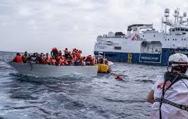Los vuelos humanitarios en la crisis del Mediterráneo: rescates masivos de migrantes en el mar más vigilado del mundo