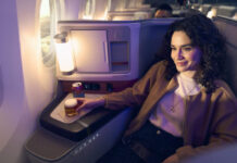 Estados Unidos: Alaska Airlines presenta nuevas suites con cama en sus Boeing 737 MAX 10 y renueva su experiencia premium