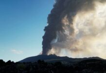 Italia: el aeropuerto de Catania reabre tras nuevas interrupciones provocadas por las cenizas del Etna
